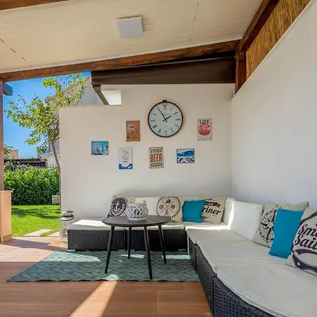 Kastel Gomilica Sleeps 14 With Pool Air Con And Wifi *
